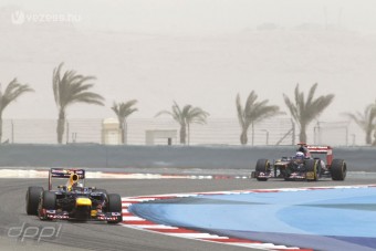 F1: Esik a sivatagban!