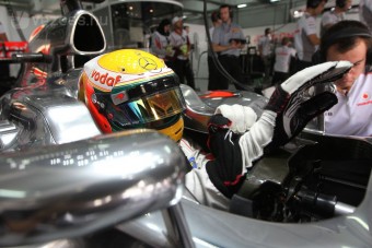 F1: Hamilton a saját kezébe venné a dolgokat 