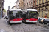 Budapesten továbbra is közlekednek felső vezetékhez kötött buszok