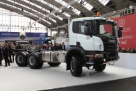 A Scania P fülkés, építőipari alternatívája.