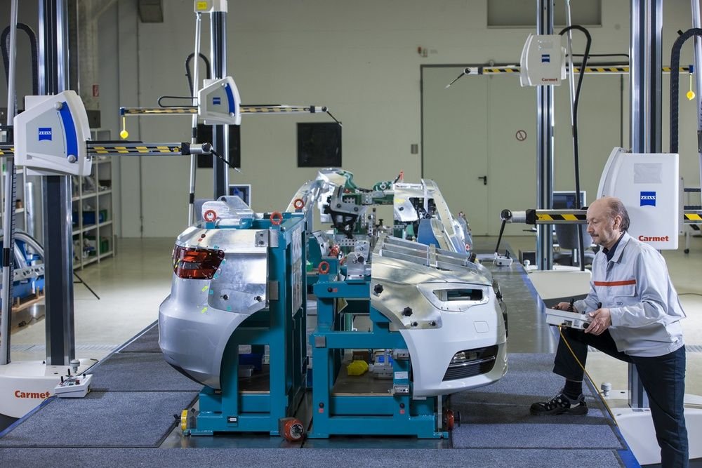 Bepillantást kaptunk egy Audi fejlesztésének végső fázisába, a minőség tökéletesítésének apró folyamataiba