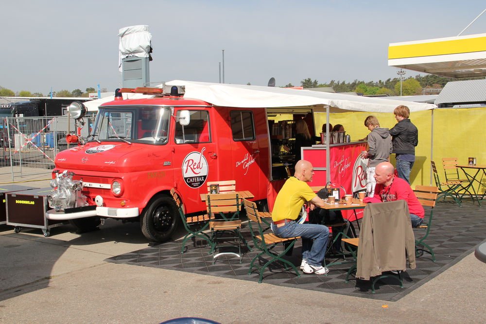 52045_405520_1000x700.jpg | Vezess | Vezess Tűzoltóból szomjoltó