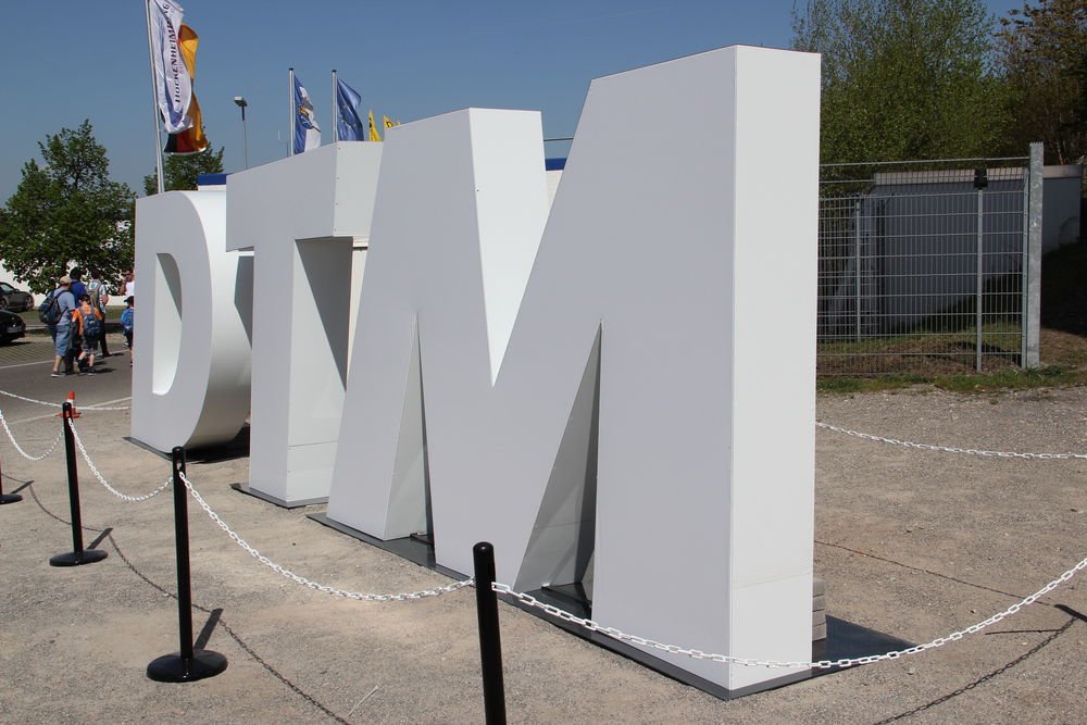 52045_405523_1000x700.jpg | Vezess | Vezess Deutsche Tourenwagen Masters