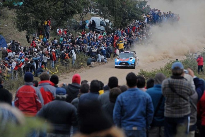 Csapatutasítással nyerne a Citroën 7