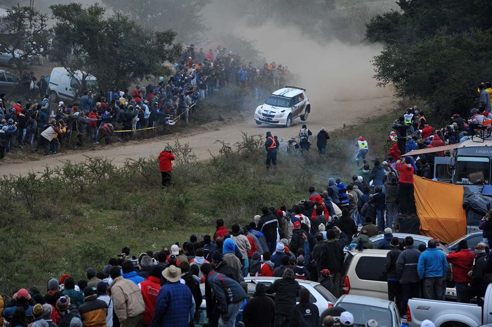 Csapatutasítással nyerne a Citroën 15