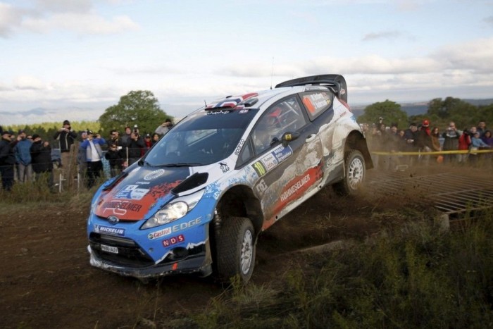 Csigatempóval nyert Loeb Argentínában 7