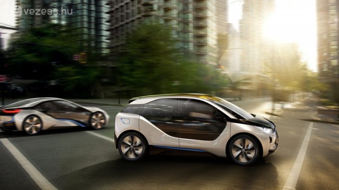 Bajban a BMW villanyautói? 7