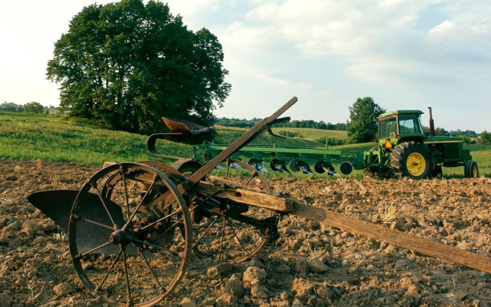 175 éves a John Deere 13