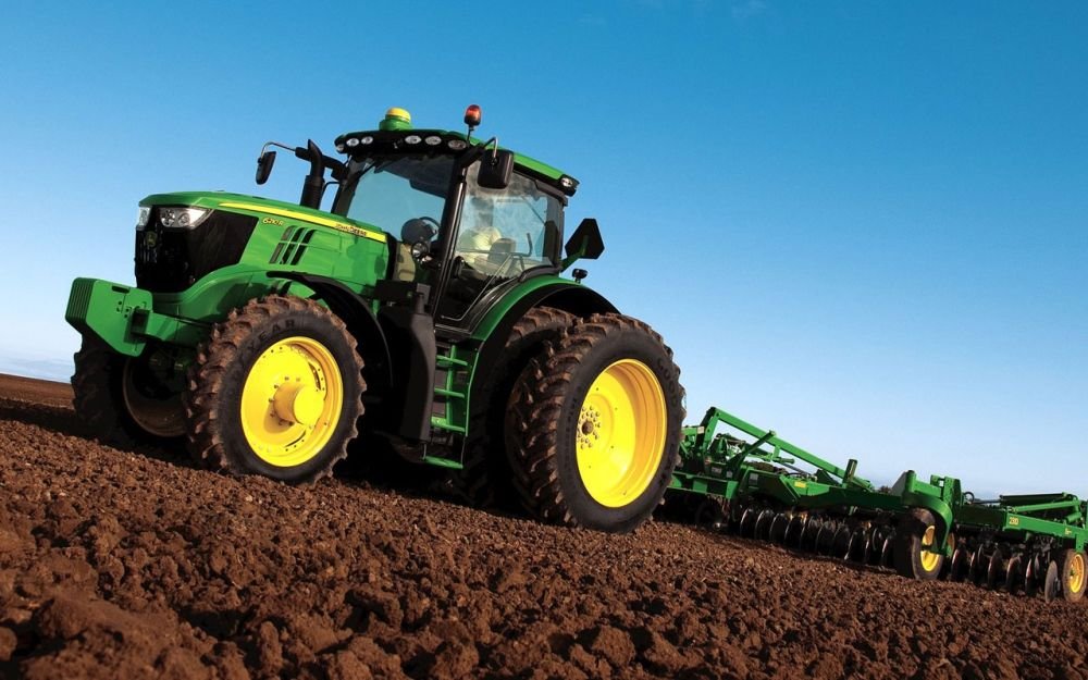 175 éves a John Deere 33