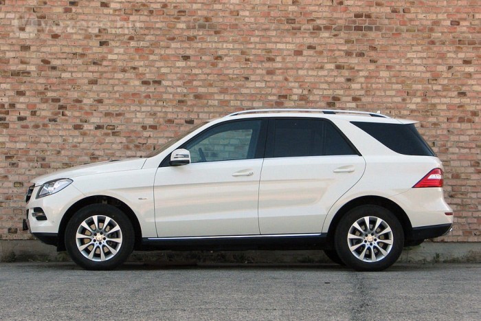 Két tanksapka egy Mercin 11 | Vezess Az alaktényező 0,32, ami terepjáró-körökben parádés értéknek számít