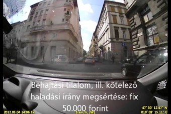 Szabálysértő rendőrök videón