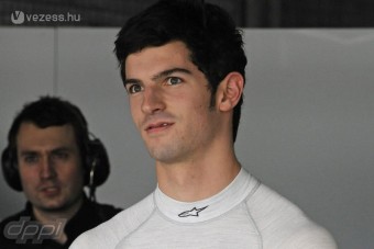 F1: Amerikai pilótát dob mélyvízbe a Caterham