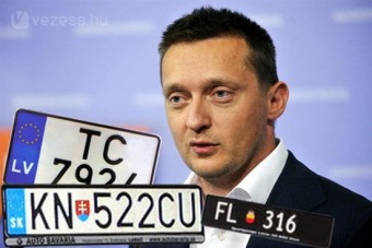 Rogán Antal szembekerült mindenkivel