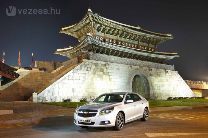 Nem ordít róla, de az Opel Insignia testvérmodellje