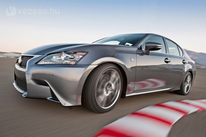 A drága benzin ellenszerei 12 | Vezess Hosszú évekig a felső középkategória egyetlen hibridhajtású autója a Lexus GS volt. Két éve az Infiniti M35h¬-val még mindig csak kéttagúra bővült a választék, az utóbbi negyedévben viszont felbolydult a hibrid nagyautók mezőnye