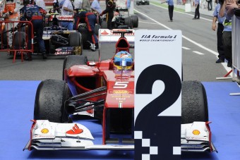 F1: A Ferrari még nem dőlhet hátra