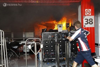 F1: Kósza szikra miatt égett a Williams