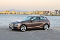 320 LE-s sportmodell a BMW 1-esből 41