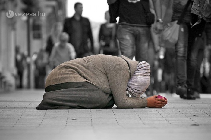 Guggolással zsarolják az autósokat