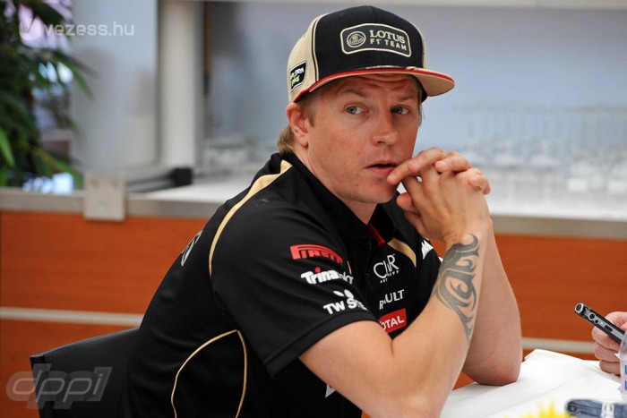 F1: Räikkönen a tele tankra fúj