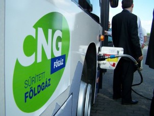Takarékon ég a gázbuszpiac