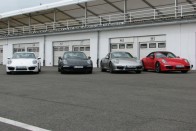 Carrerák és Carrera S-ek, ponyva- és acéltetővel, Boxsterek és Boxster S-ek jöttek