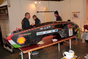 Borulnak és égnek a diákok versenyautói