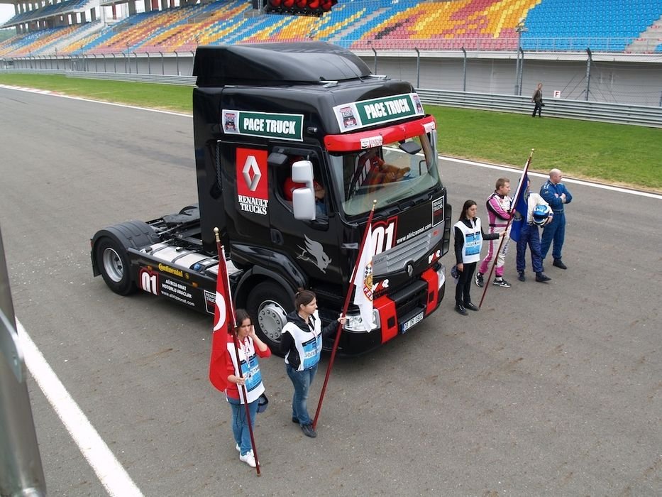 Istanbul Truck Racing