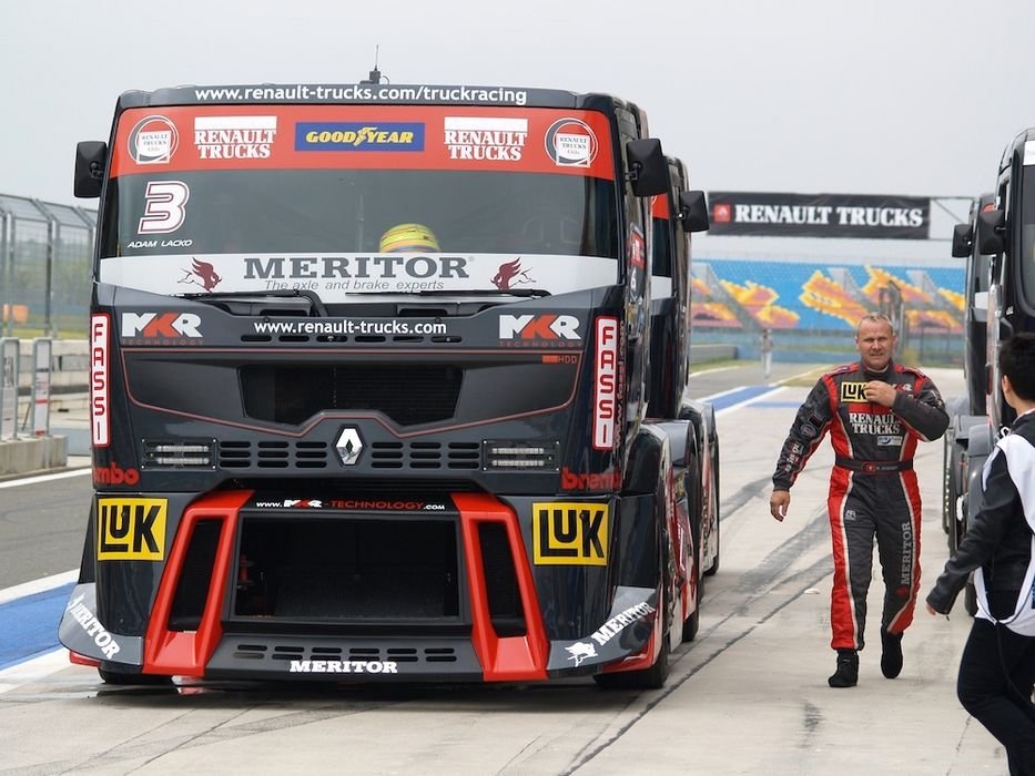 Istanbul Truck Racing