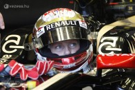 Grosjean a Lotus 500. futamára aranyozott