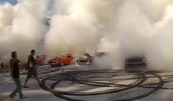 Gumigyilkos ünnep a hátsó udvarban