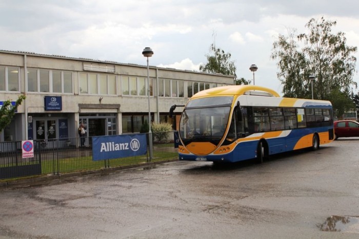 Siriuson innen, EU-n túl 9 | Vezess Az alpolgármester érdekeltségébe tartozó posztjugoszláv irodaépület