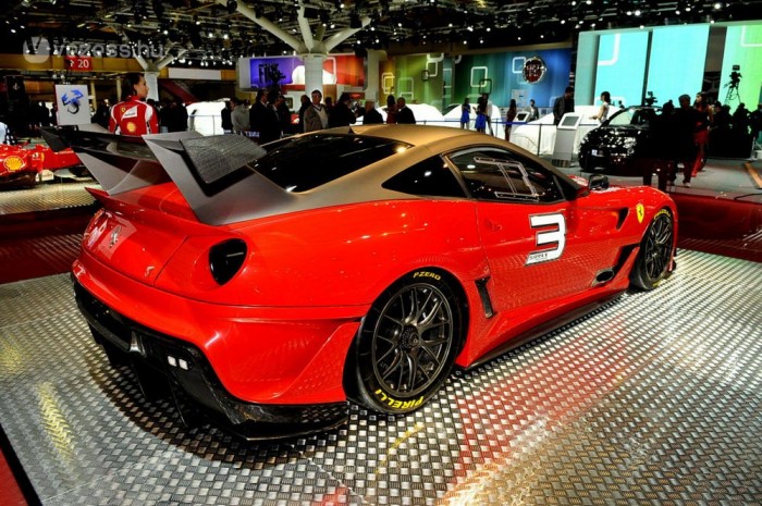 750 lóerős Ferrari az áldozatokért 3