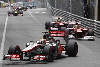 F1: Hamilton megint Alonsóékat dicséri