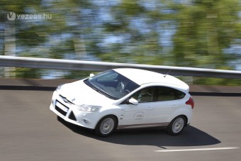 Sebességrekord 125 lóerős Forddal