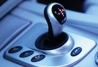 7-es kézi váltó a BMW-től