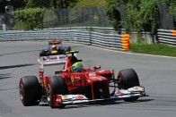 F1: Vettel odavágott mindenkinek 31