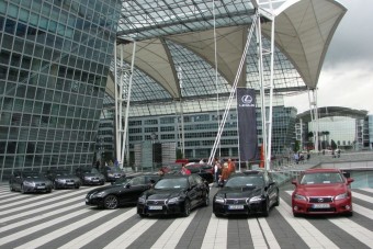 A világ legnagyobb tévéje autóban