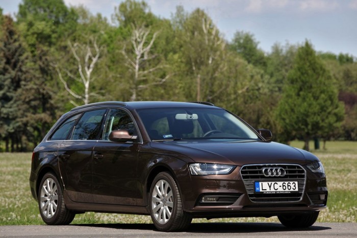 Tavaly év végén újult meg az Audi legnépszerűbb, legjobban fogyó modellje, az A4-es. Ekkor már komoly múlt volt mögötte, közel négy évtizeddel, nyolc generációval, és tízmillió értékesített autóval. 