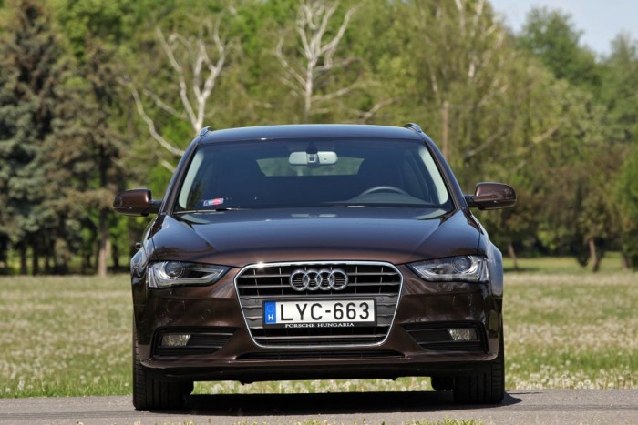 Újak a lámpák és a lökhárító is