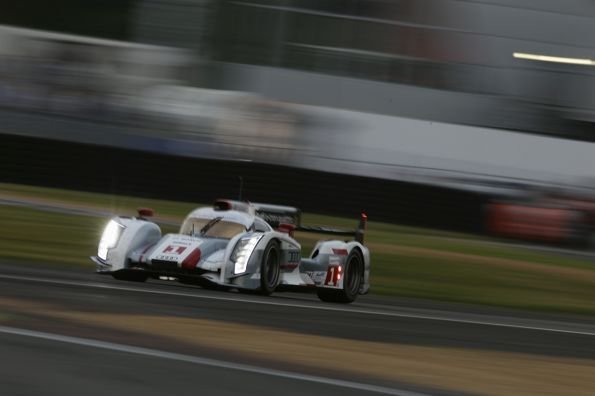 Hibrid Audi az élen Le Mans-ban 4