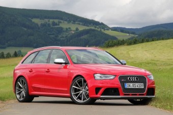 A Túl Tökéletes Sportkombi