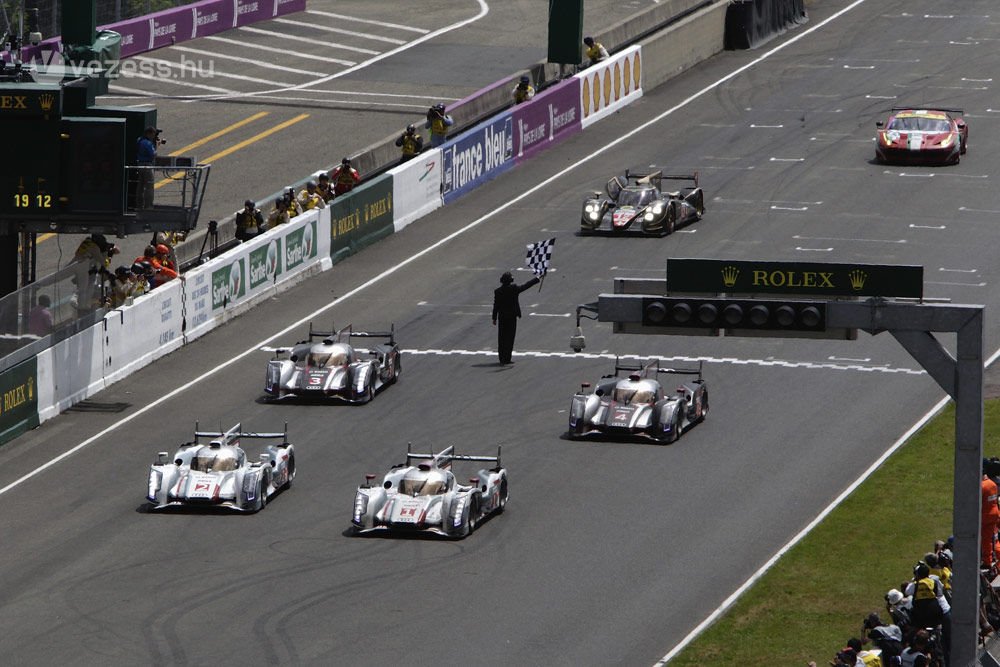 Hibriddel nyert az Audi Le Mans-ban 16