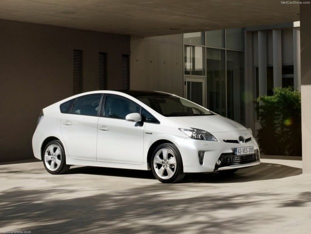 A smart és a Toyota a legtakarékosabb 5 | Vezess A legtakarékosabb benzines a Prius