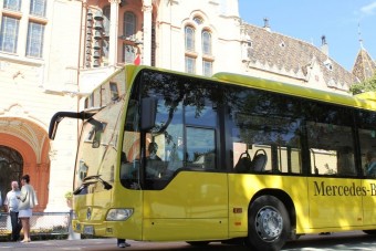 Hibrid Mercedes busz Kecskeméten