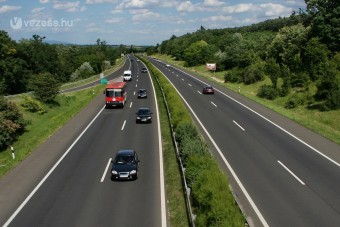 Kevesebbet autózunk, mint a válság előtt