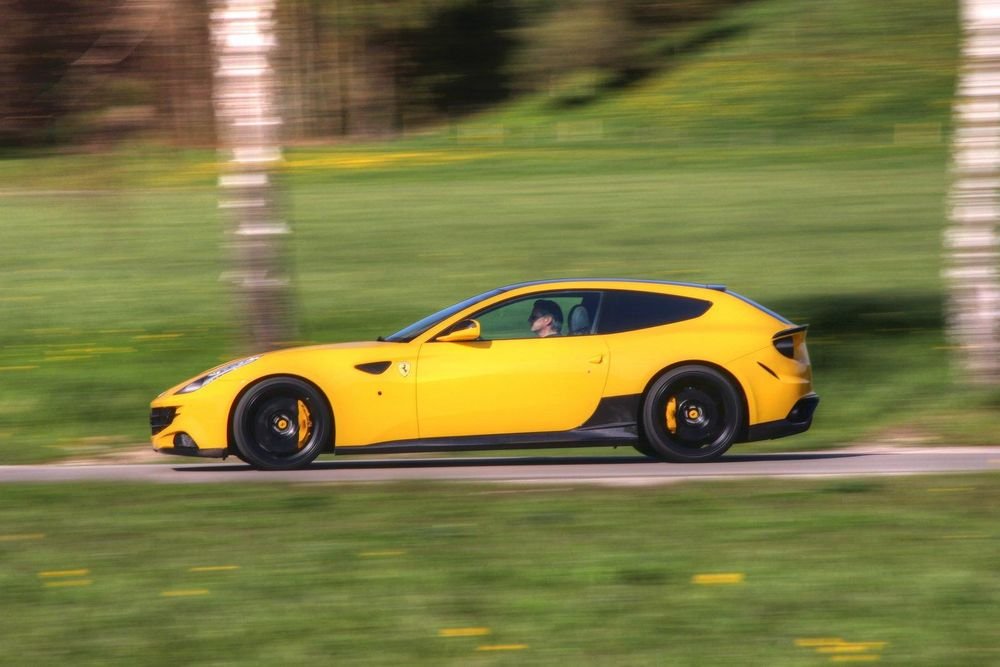 Sportfokozatban a Ferrari FF 7