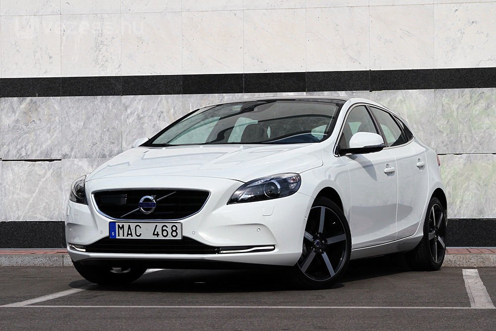 A legbiztonságosabb Volvo:  új V40 43