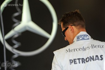 F1: Schumi még nem tud dönteni a jövőről