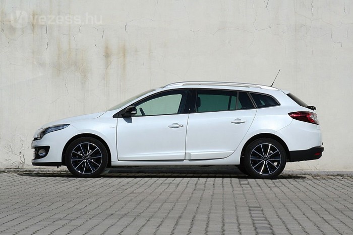 Hibridgyilkos? Na, ne! 8 | Vezess Antikocka. Ma már inkább a dobozos formájú kombik lógnak ki a mezőnyből